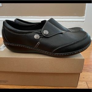 Clark’s Slip-on Clogs NWT size 11 wide
